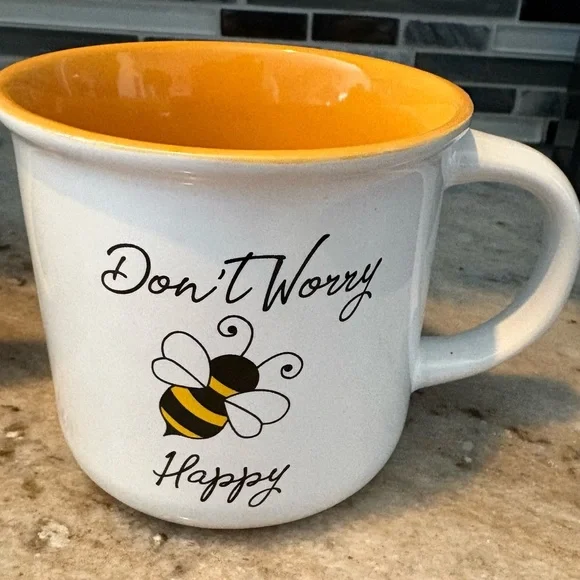 Yellow Bee-Themed Tea For One Set - Picture 4 of 5